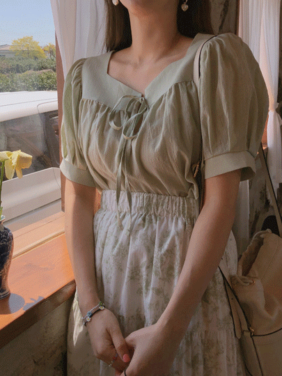 민트아이 blouse